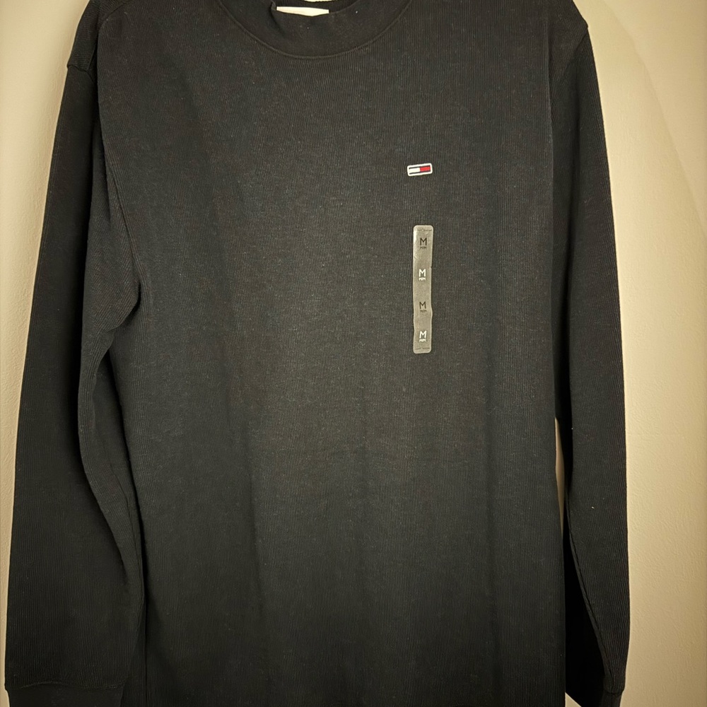 Tommy Hilfiger Men's Dark Gray Long Sleeve Tee